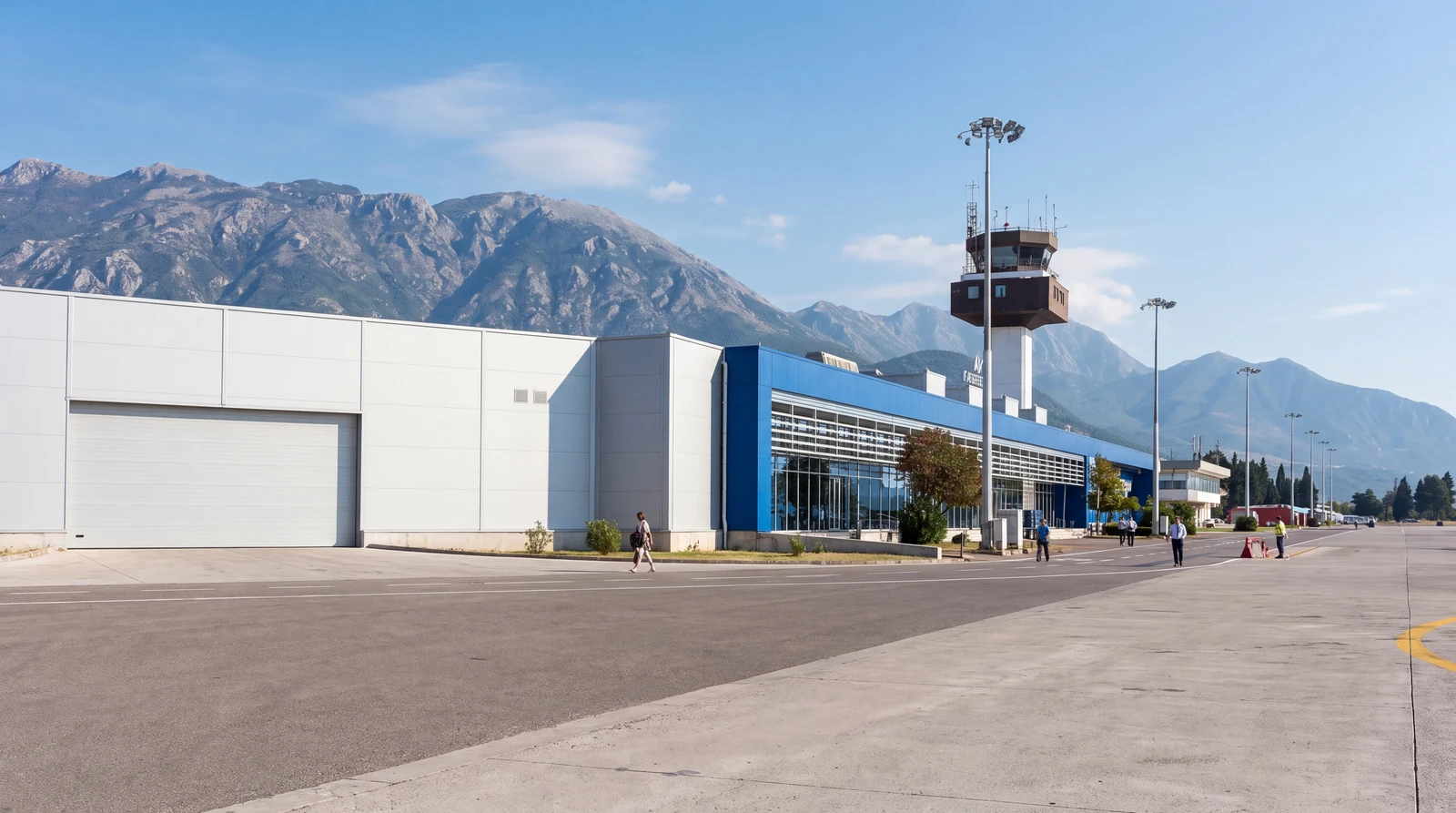Illustratie van de terminal op het vliegveld van Tivat